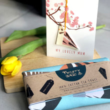Load image into Gallery viewer, Lovely Mum Card
