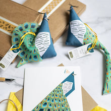 Load image into Gallery viewer, Peacock Hanging Decorations