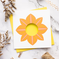 Large Flower Vallentine's Card - Circle cut - Dahlia - 'You are my sunshine'
