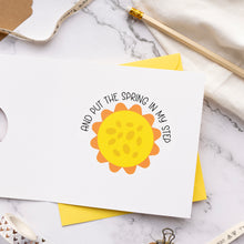 Load image into Gallery viewer, Large Flower Valentine's Card - Circle cut - Daffodil - 'You Make me Sooo Happy'