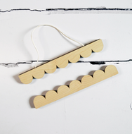 A4 Scallop American Maple Magnetic Card or Print Hanger