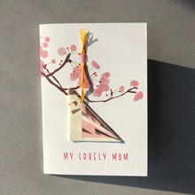 Load image into Gallery viewer, Lovely Mum Card